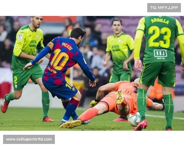 南美杯万卡约体育队新援首秀破门球迷欢呼