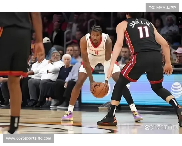 凯莱布-马丁转会,热火失去关键球员,东部竞争愈发激烈 凯莱布-马丁转会,热火失去关键球员,东部竞争愈发激烈